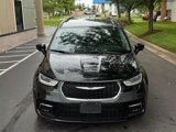 Used 2021 Chrysler Pacifica Touring-L image 3