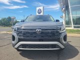 New 2025 Volkswagen Atlas Peak Edition SE image 3