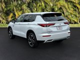 New 2025 Mitsubishi Outlander SE image 3