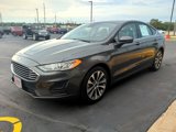 Used 2020 Ford Fusion SE image 4