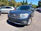Used 2011 Toyota Highlander 4WD w/ Tech Pkg image 2