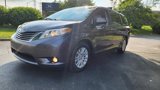 Used 2013 Toyota Sienna XLE image 5