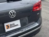 Used 2016 Volkswagen Touareg TDI image 4