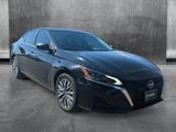 Used 2024 Nissan Altima 2.5 SV image 3