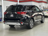 Used 2020 Mitsubishi Outlander ES image 2