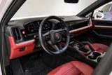 Used 2024 Porsche Cayenne Coupe image 3