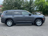 Used 2023 Jeep Grand Cherokee L Laredo image 4