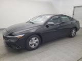 Used 2024 Hyundai Elantra SE image 2