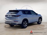 New 2025 Mitsubishi Outlander SE image 3