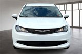 Used 2022 Chrysler Voyager LX image 4