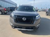 New 2025 Nissan Pathfinder Platinum image 2