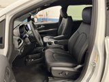 New 2025 Chrysler Pacifica Select image 4