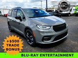 New 2025 Chrysler Pacifica Limited w/ Uconnect Theater Family Group image 1
