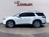 New 2025 Nissan Pathfinder SL image 2
