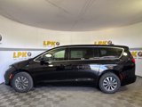 New 2025 Chrysler Pacifica Select image 6
