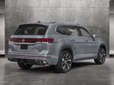 New 2025 Volkswagen Atlas SEL Premium R-Line image 2