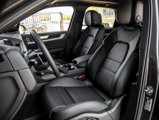 Certified 2025 Porsche Cayenne image 5