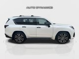 Used 2025 Lexus LX 700h Luxury image 3