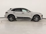 Used 2025 Porsche Macan image 4