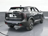 Used 2025 Nissan Kicks SV image 5