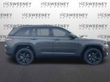 Used 2025 Jeep Grand Cherokee Altitude image 4