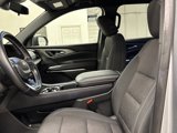 Used 2025 Chevrolet Traverse LT image 4