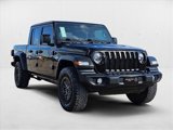 Used 2022 Jeep Gladiator Sport image 3