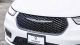 New 2025 Chrysler Pacifica Select image 6