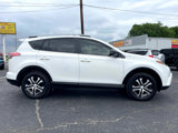 Used 2018 Toyota RAV4 LE image 4