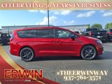 New 2026 Chrysler Pacifica Limited w/ S Appearance Package image 2