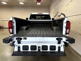 Used 2024 GMC Sierra 3500 SLE w/ SLE Convenience Package image 6