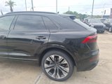 Used 2025 Audi Q8 Prestige image 3