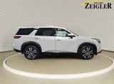 New 2025 Nissan Pathfinder Platinum image 4