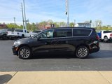 New 2025 Chrysler Pacifica Select image 5