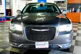Used 2017 Chrysler 300 C image 2