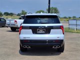 New 2026 Chevrolet Traverse RS image 5