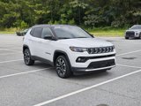 Used 2023 Jeep Compass Limited image 3