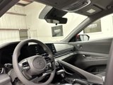 Used 2025 Hyundai Elantra SE w/ Cargo Package image 6