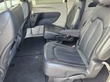 Used 2023 Chrysler Pacifica Touring-L image 4