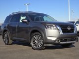 New 2025 Nissan Pathfinder SL w/ SL Premium Package image 2