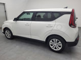 Used 2022 Kia Soul LX image 3