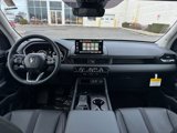 New 2025 Honda Pilot Touring image 5