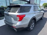 Used 2022 Ford Explorer XLT w/ Equipment Group 202A image 3