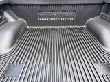 Used 2022 Nissan Frontier SV w/ Technology Package image 4