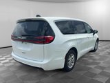 New 2026 Chrysler Pacifica Select image 6