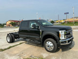 New 2025 Ford F550 4x4 Crew Cab w/ XLT Value Package image 2