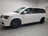 Used 2019 Dodge Grand Caravan SE image 2