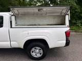 Used 2018 Toyota Tacoma SR5 image 6