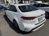 Used 2022 Toyota Corolla LE image 3