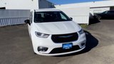 New 2025 Chrysler Pacifica Select image 3